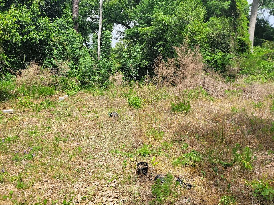 2nd image of 3340 Riggins Mill Rd