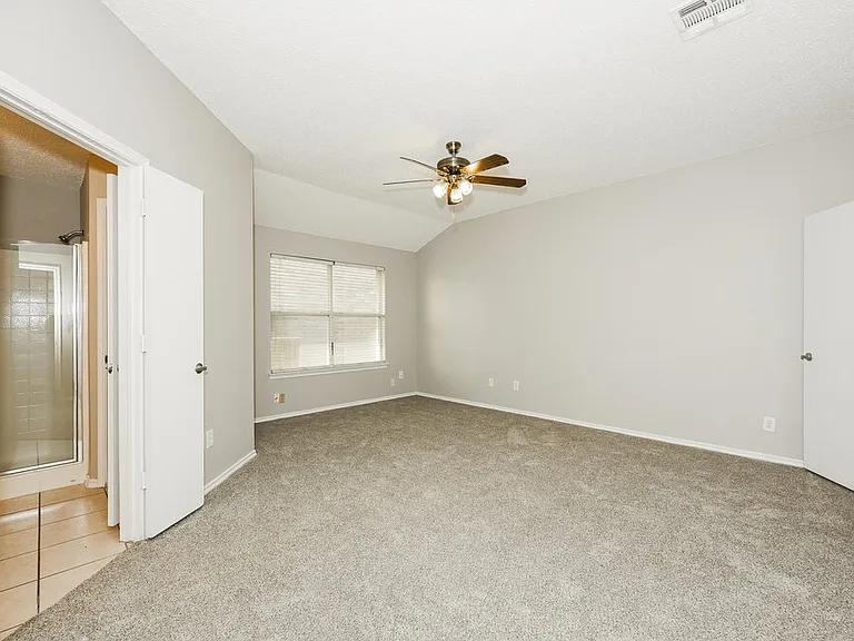 829 Clear Creek Dr — Photo 9