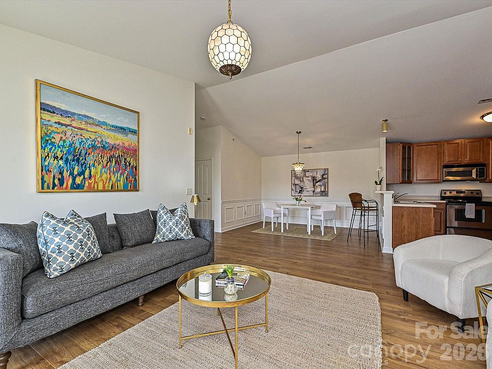 1st image of 11873 Ridgeway Park Dr