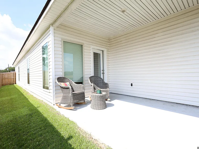 13343 Bellacosa Ave — Photo 25