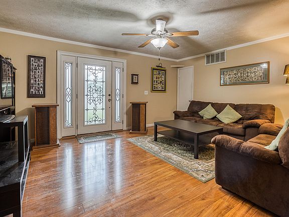 2nd image of 7427 Jade Ct