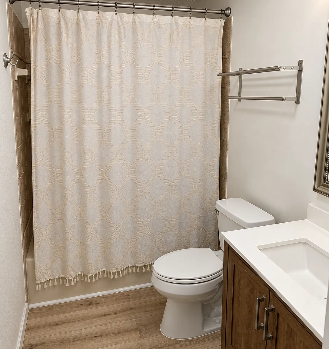 3 bed, 1120 sqft, $2,600 — Photo 4