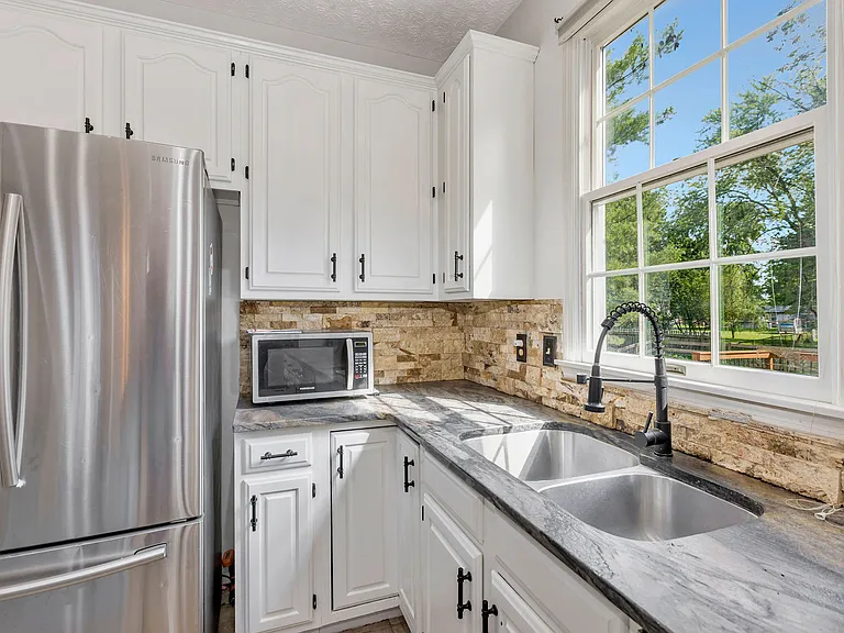 3291 Shadylake Dr — Photo 16