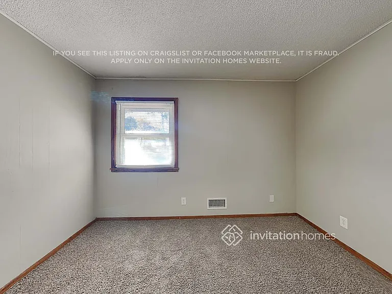 600 57th Ave NE — Photo 17