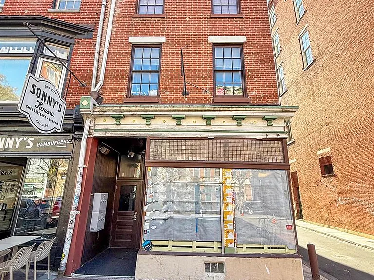 230 Market St #4 — Photo 1