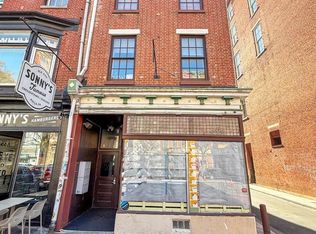 230 Market St APT 3, Philadelphia, PA 19106