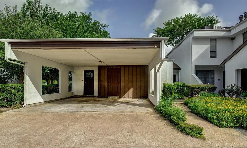1st image of 7655 S Braeswood Blvd APT 11