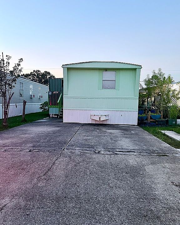 1st image of 2846 Sievers Dr