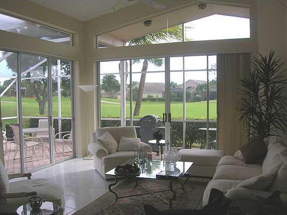 2nd image of 4762 Carlton Golf Dr