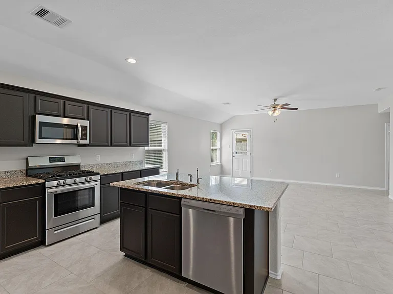 10146 Shagbark Hickory Ct — Photo 14