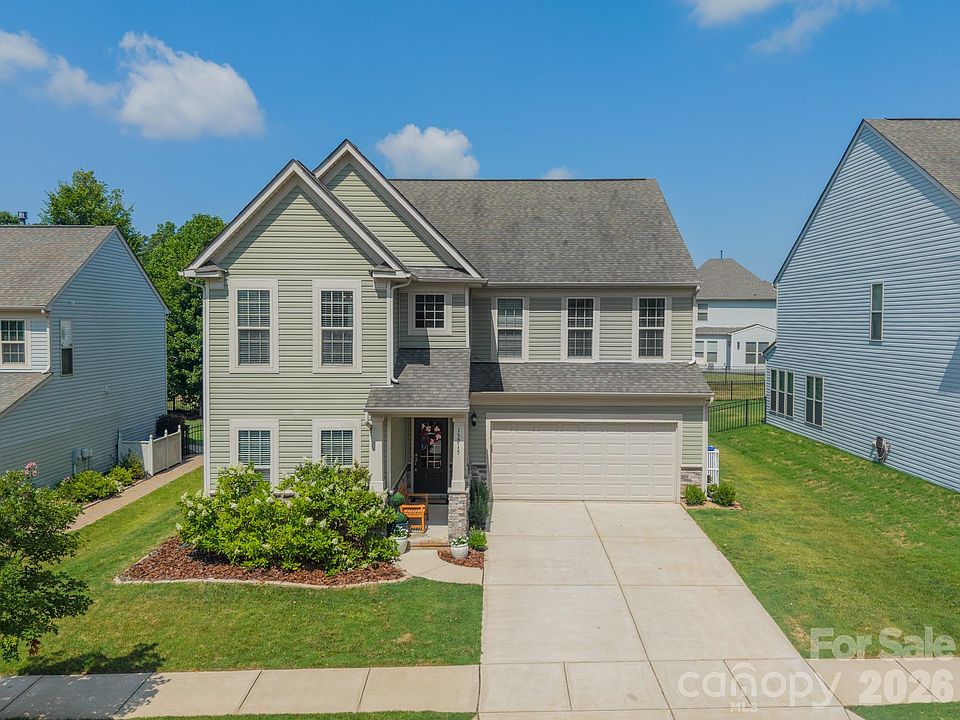 1st image of 15215 Colonial Park Dr