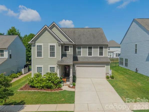 15215 Colonial Park Dr, Huntersville, NC 28078