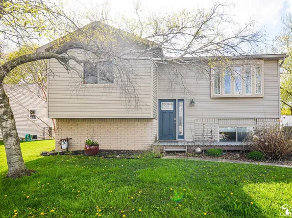 8675 Lillian Dr, Newport, MI 48166