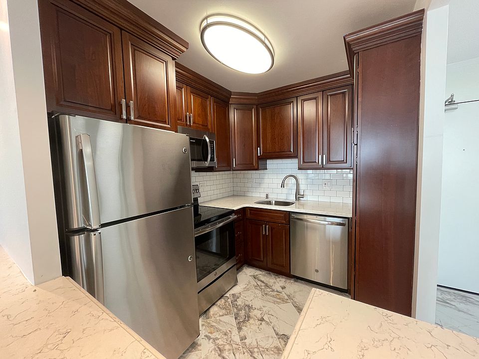 1st image of 1255 N Sandburg Ter Unit 2105