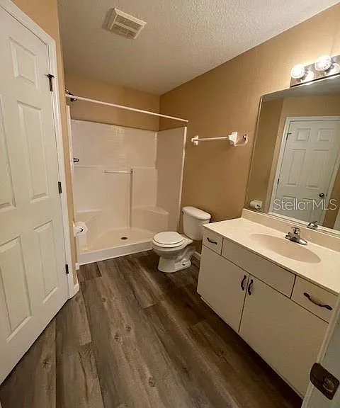 116 Wellwood Ln #B — Photo 8