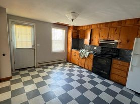 122 Main St