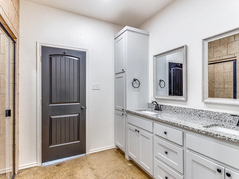112 Dealva Ct — Photo 13