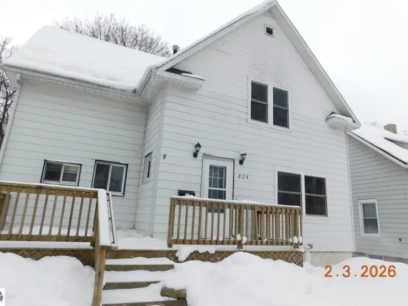 825 Wallace St, Cadillac, MI 49601