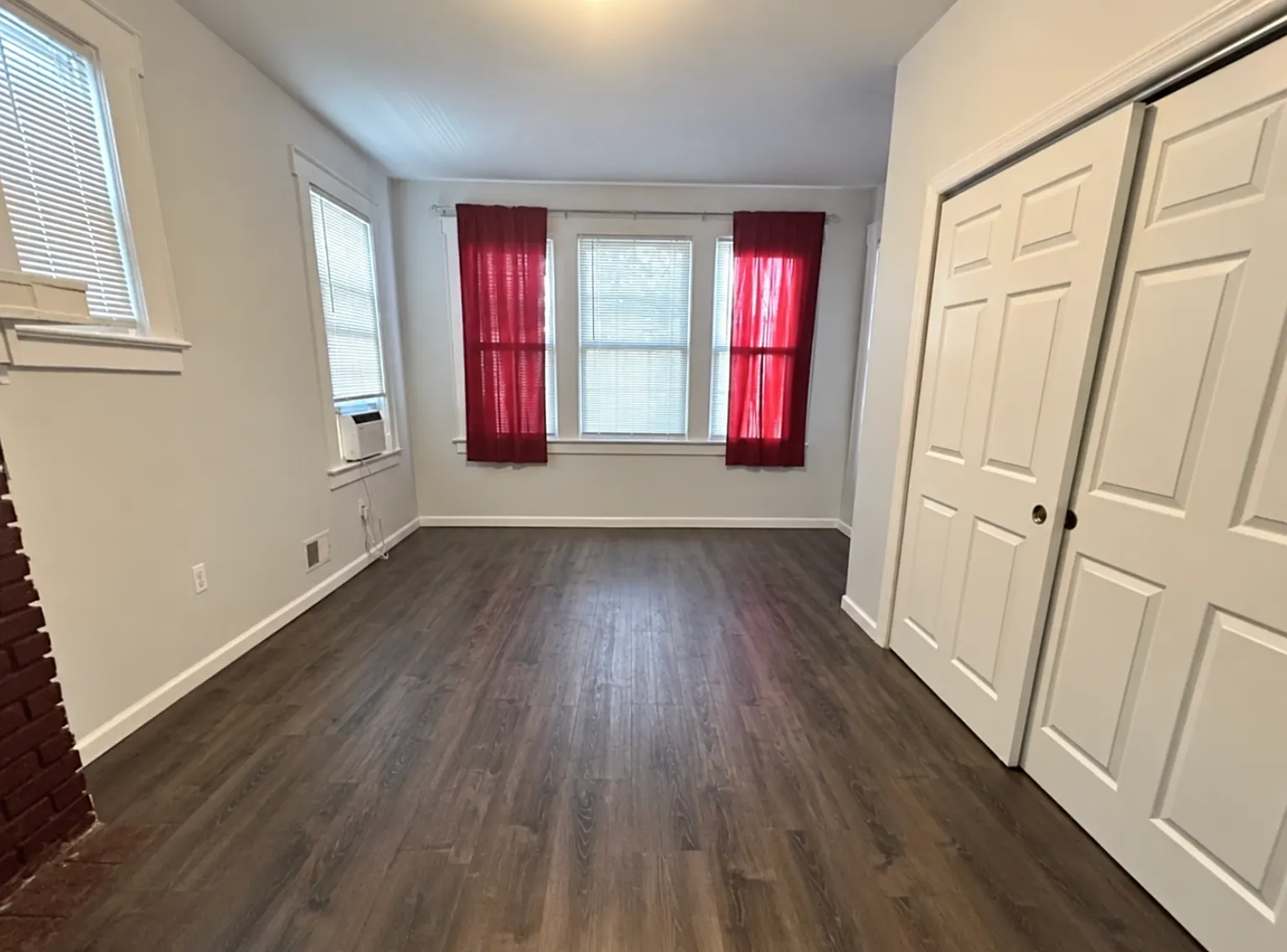 2 bed, 600 sqft, $1,950 — Photo 2