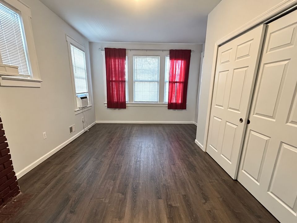 2nd image of 142 Mapes Ave #3B