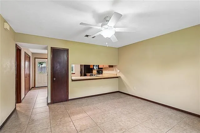 69 Crislaur Ave #A — Photo 4
