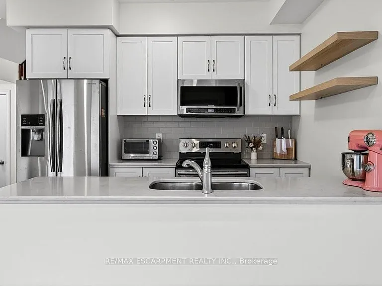 377 Glancaster Rd #16 — Photo 19