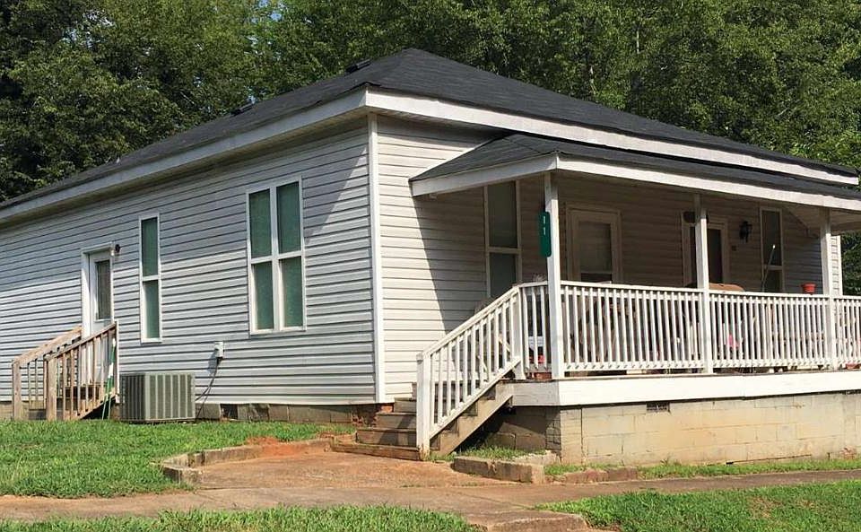 1st image of 11 Spruce St