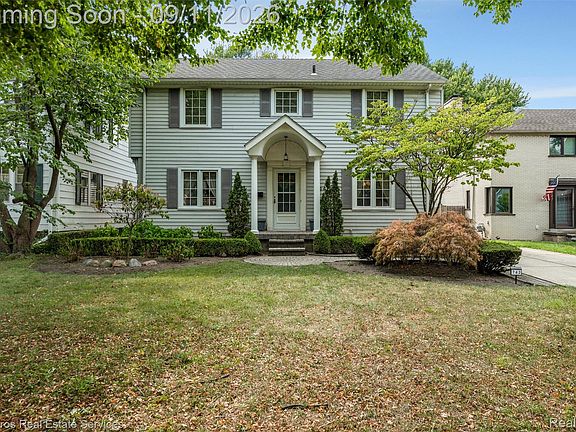 2nd image of 743 Rivard Blvd