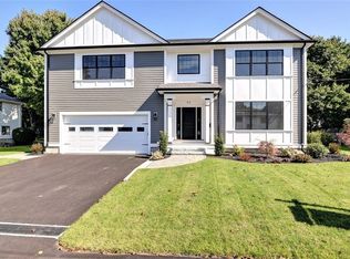 50 Lee Rd, Needham, MA 02494