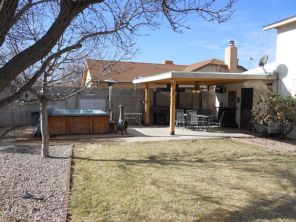 2nd image of 5140 Gaviota NW