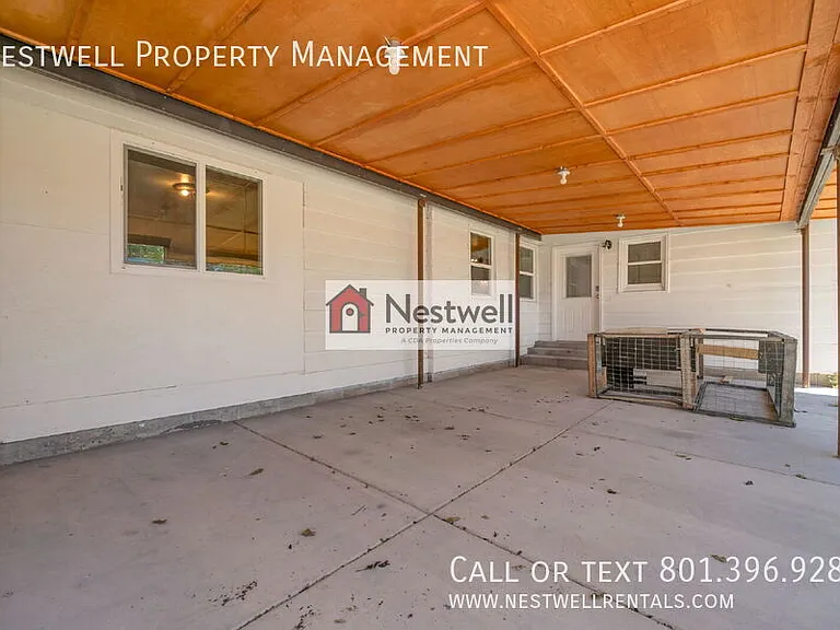 254 E Main St — Photo 22