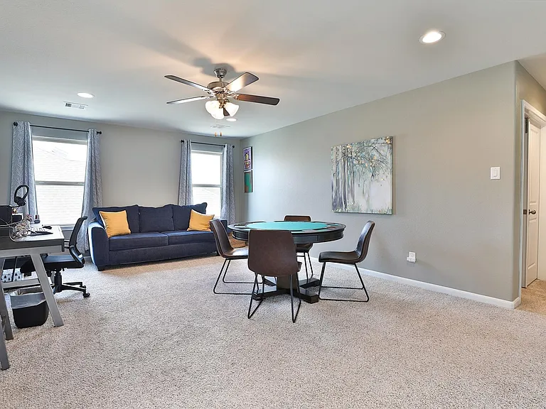 2810 Bluesage Bluff Dr — Photo 30