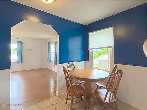 712 W Walden St — Photo 5