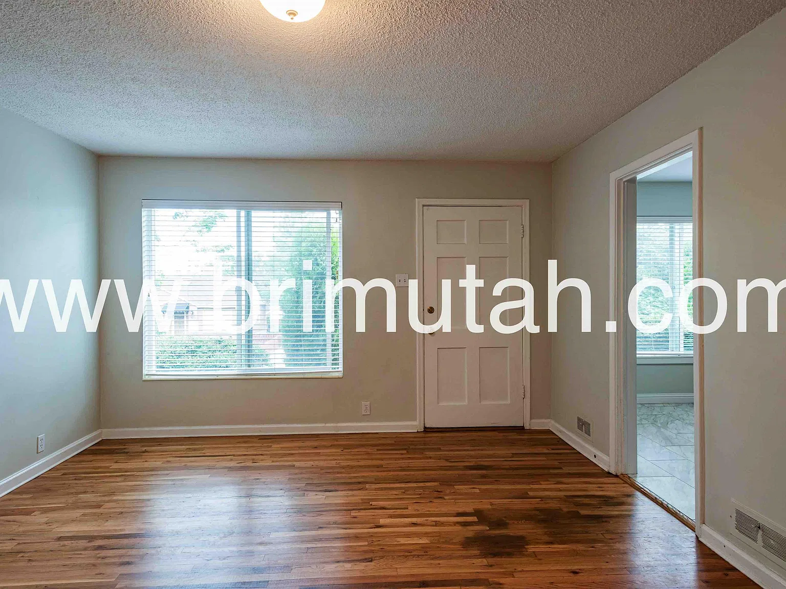 2529-2531 Melbourne St. - 2529 — Photo 3