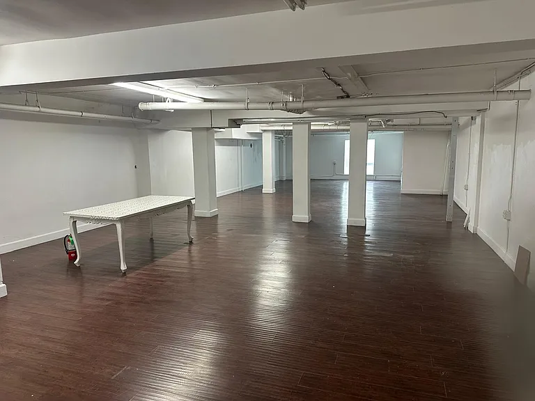 748 S Main St — Photo 20