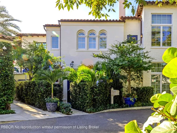 238 Phipps Plz, Palm Beach, FL 33480