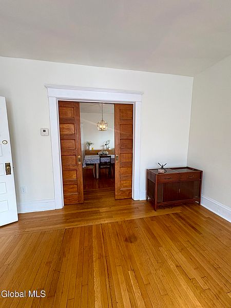 5th image of 1 Magnolia Terrace