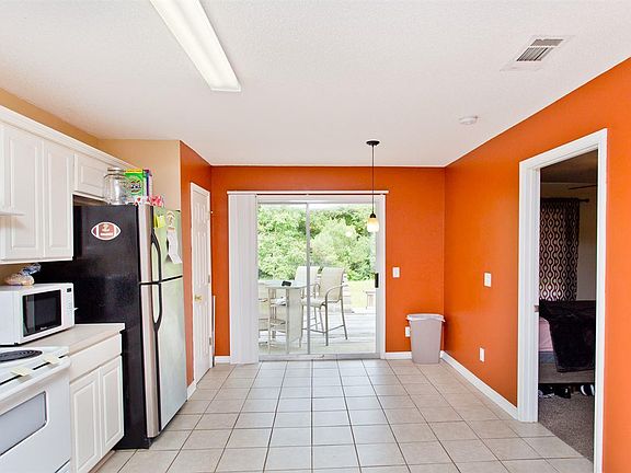 5th image of 10600 Wilderness Ln