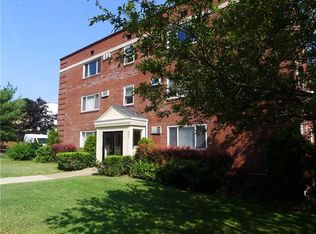 5237 5th Ave APT C2, Pittsburgh, PA