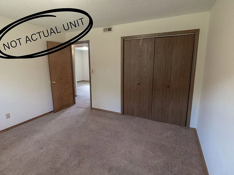 420 N East Park Ln — Photo 23