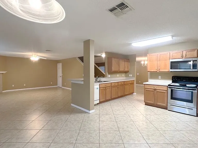 831 Horseshoe Falls Dr — Photo 7