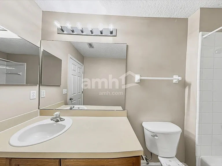 13839 Victoria Lakes Dr — Photo 14