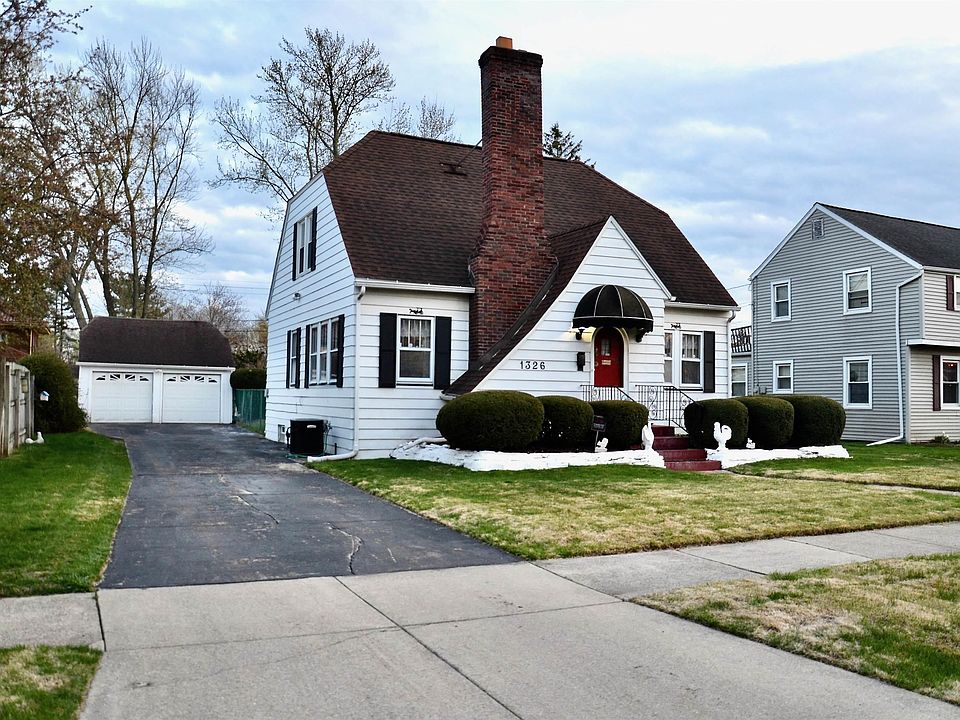 1st image of 1326 E McKinley Ave
