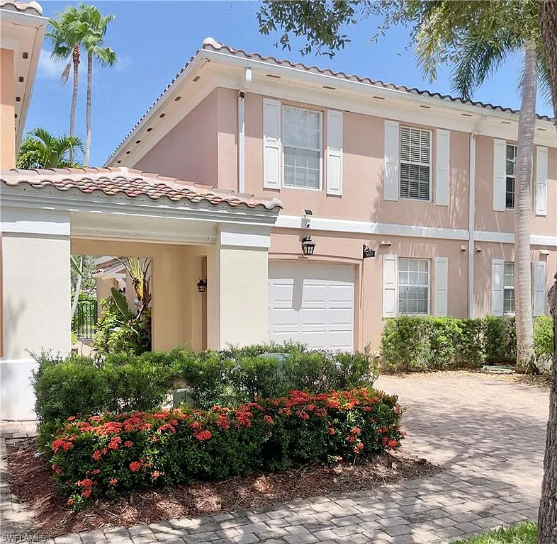 3 bed, 2.5 bath, 1611 sqft, $2,700 — Photo 1