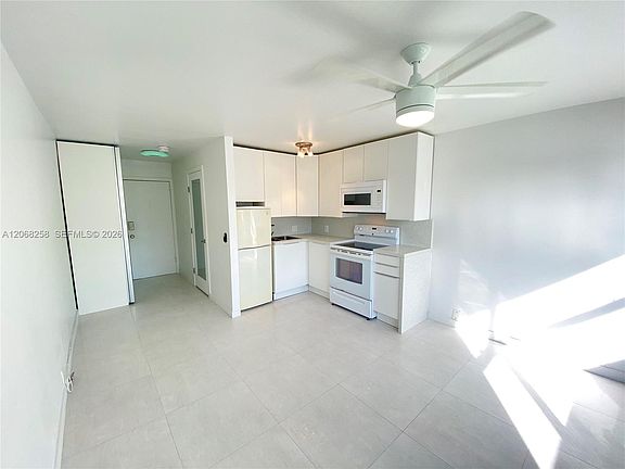 4th image of 6484 Indian Creek Dr APT 205