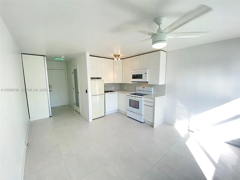6484 Indian Creek Dr #205 — Photo 4