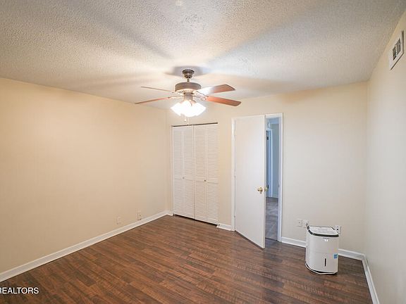 5th image of 526 Rhodwin Ave #526
