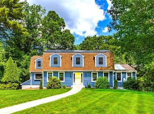 40 Crestview Dr, Millis, MA 02054