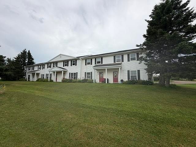 1st image of 2 Mackinley Cres