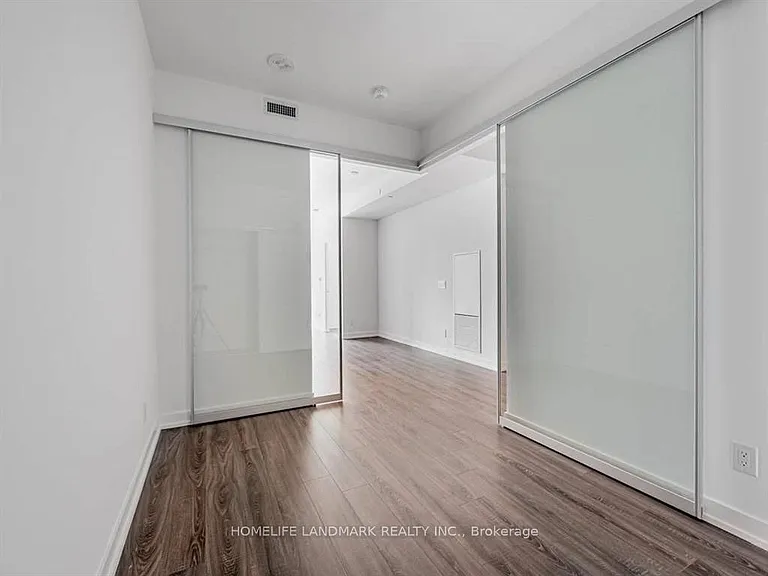 20 Edward St #1606 — Photo 10